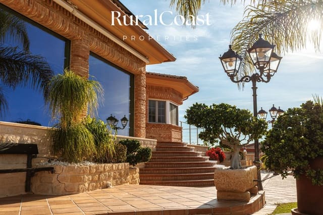 4 chambre Villa/Maison à vendre à San Vicente / Sant Vicent del Raspeig avec piscine garage - 929 000 € (Ref: 9374632)