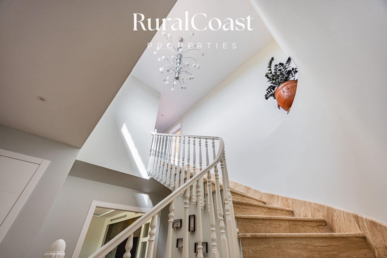 4 soverom Villa til salgs i San Vicente / Sant Vicent del Raspeig med svømmebasseng garasje - € 929 000 (Ref: 9374632)