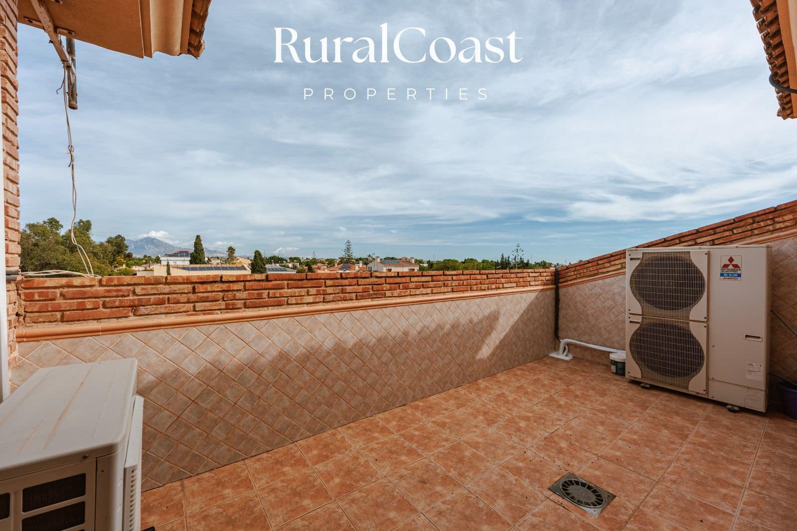 4 soverom Villa til salgs i San Vicente / Sant Vicent del Raspeig med svømmebasseng garasje - € 929 000 (Ref: 9374632)