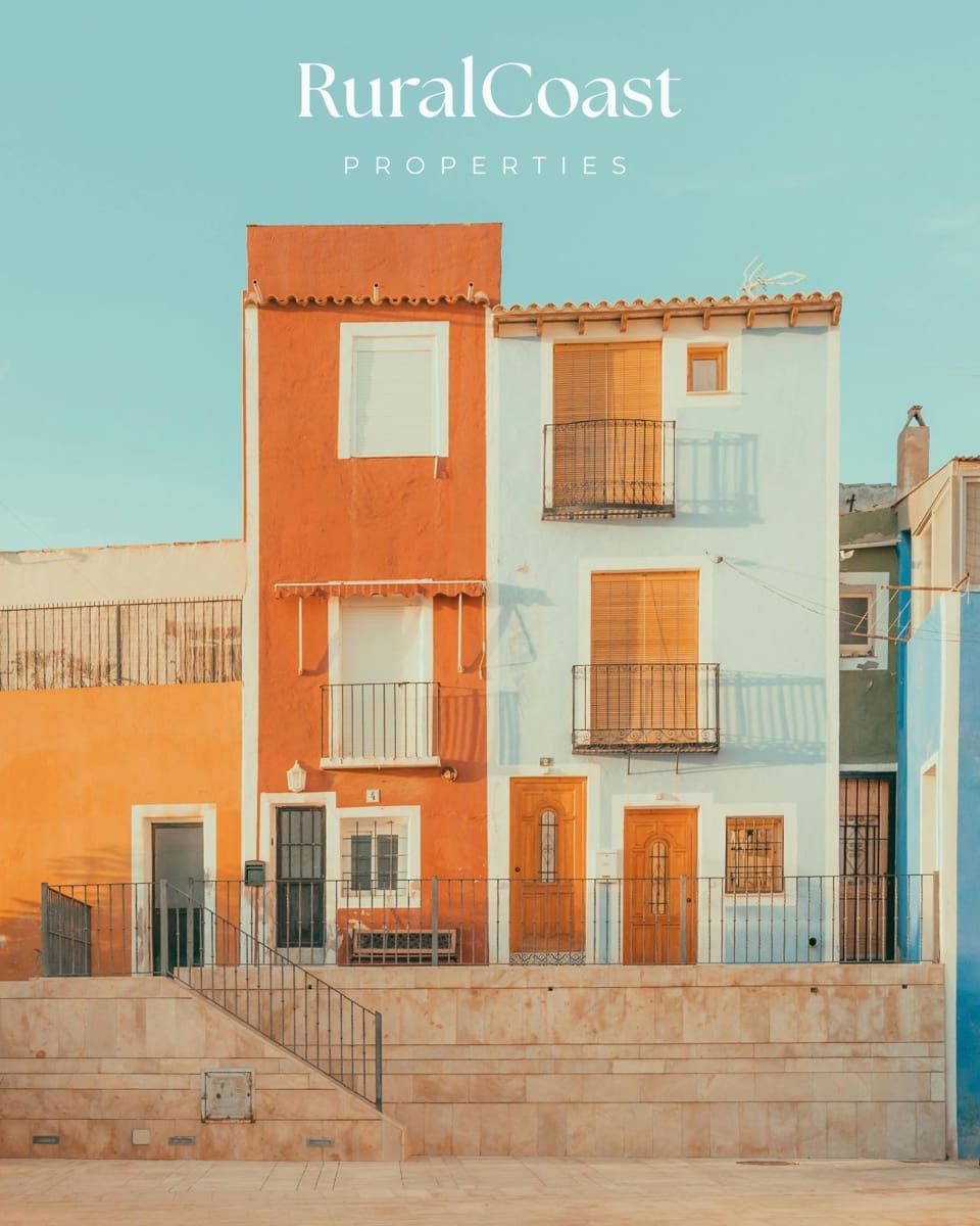 Casa de 3 habitaciones en Finestrat en venta con piscina - 745.000 € (Ref: 9397800)