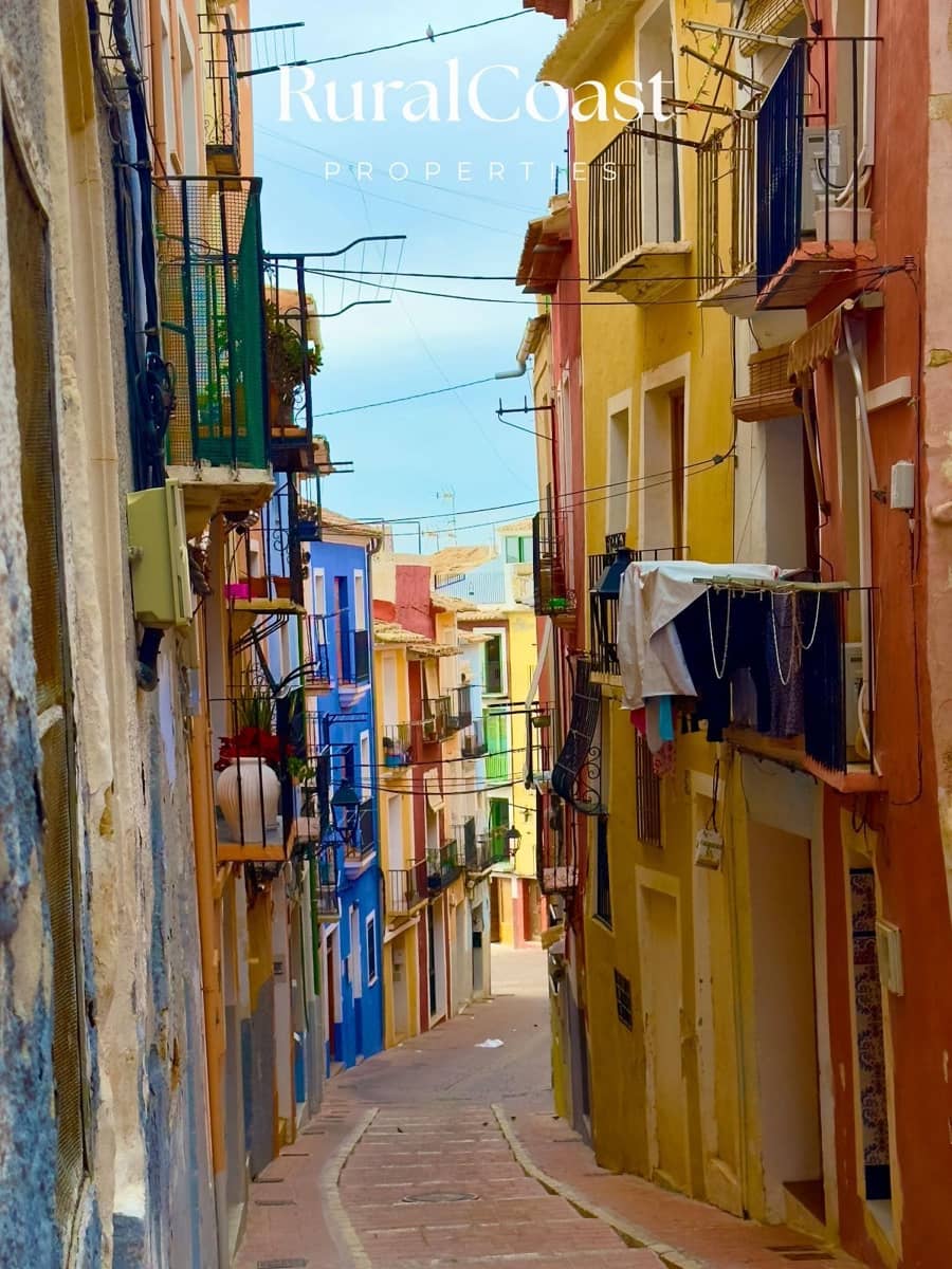 Casa de 3 habitaciones en Finestrat en venta con piscina - 745.000 € (Ref: 9397800)