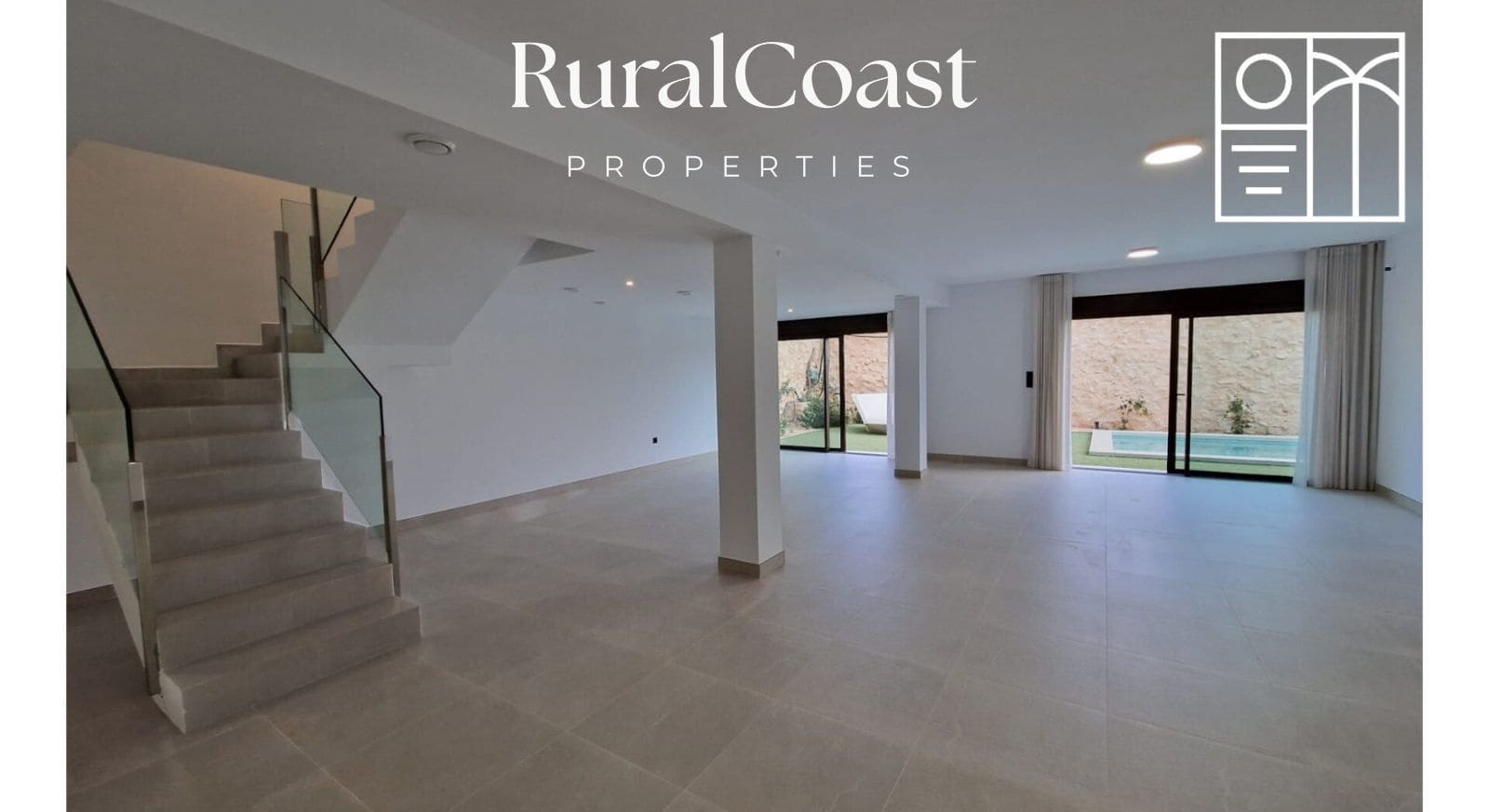 Casa de 3 habitaciones en Finestrat en venta con piscina - 745.000 € (Ref: 9397800)