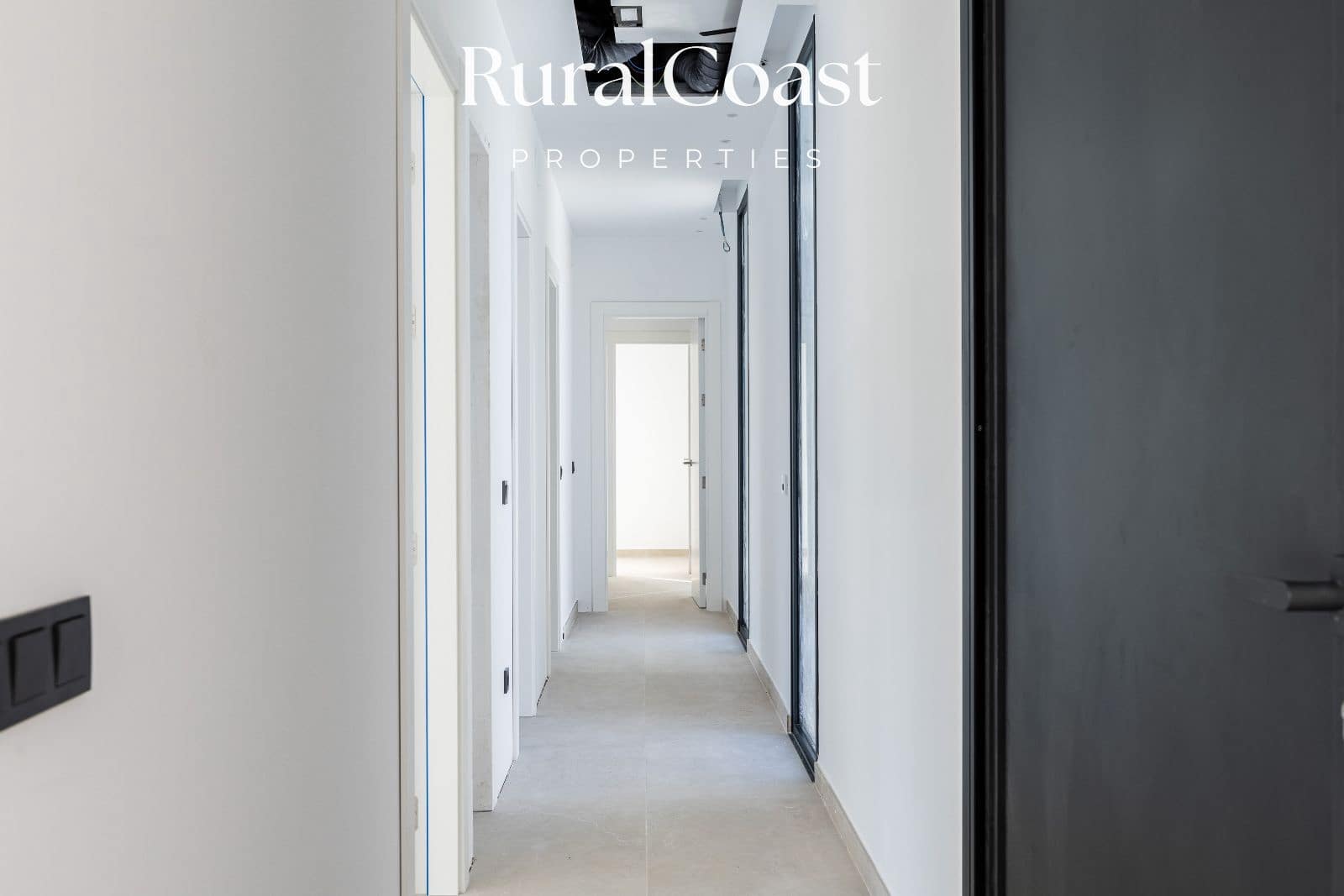 3 soveværelse Villa til salg i Bonalba med swimmingpool - € 850.000 (Ref: 9412776)