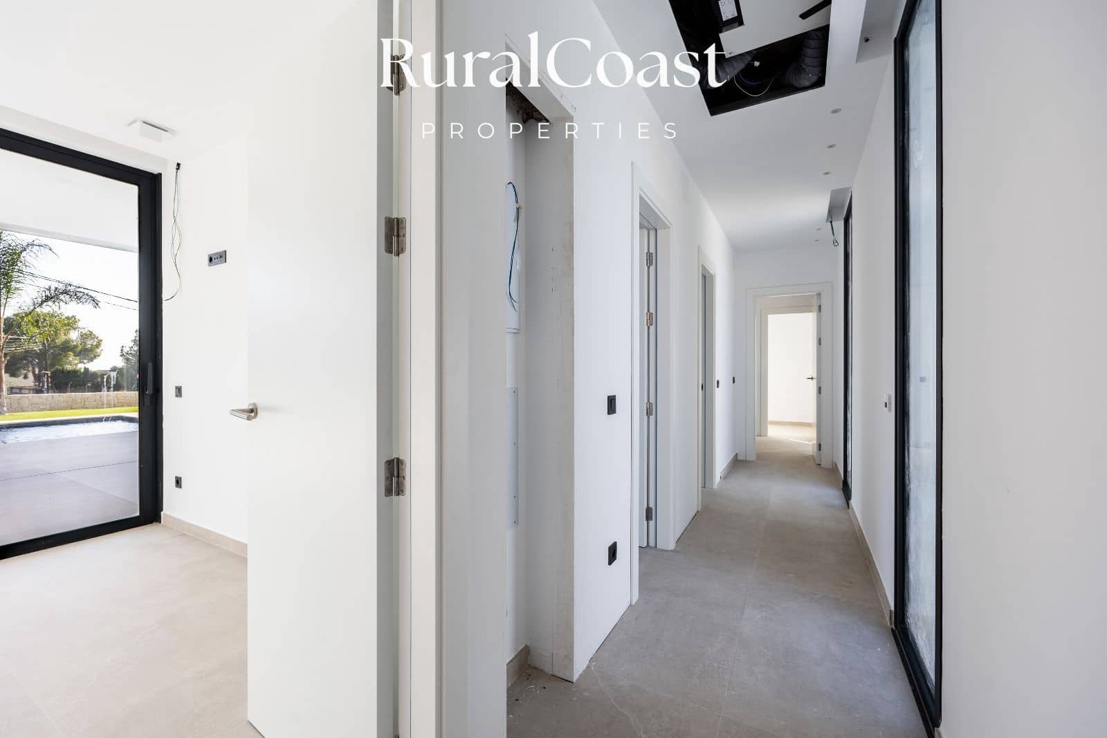 3 soveværelse Villa til salg i Bonalba med swimmingpool - € 850.000 (Ref: 9412776)