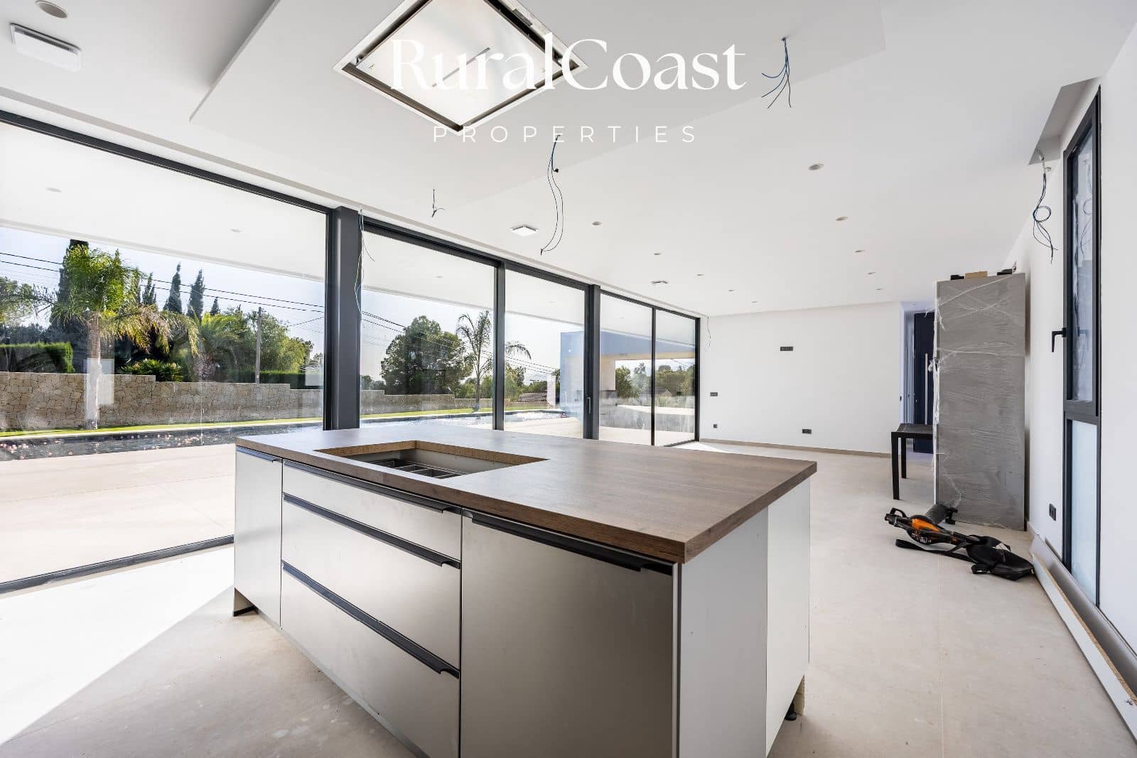 3 soveværelse Villa til salg i Bonalba med swimmingpool - € 850.000 (Ref: 9412776)