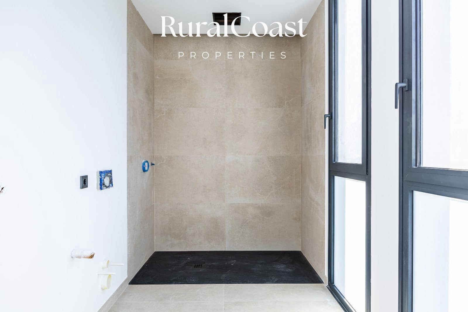 3 soveværelse Villa til salg i Bonalba med swimmingpool - € 850.000 (Ref: 9412776)