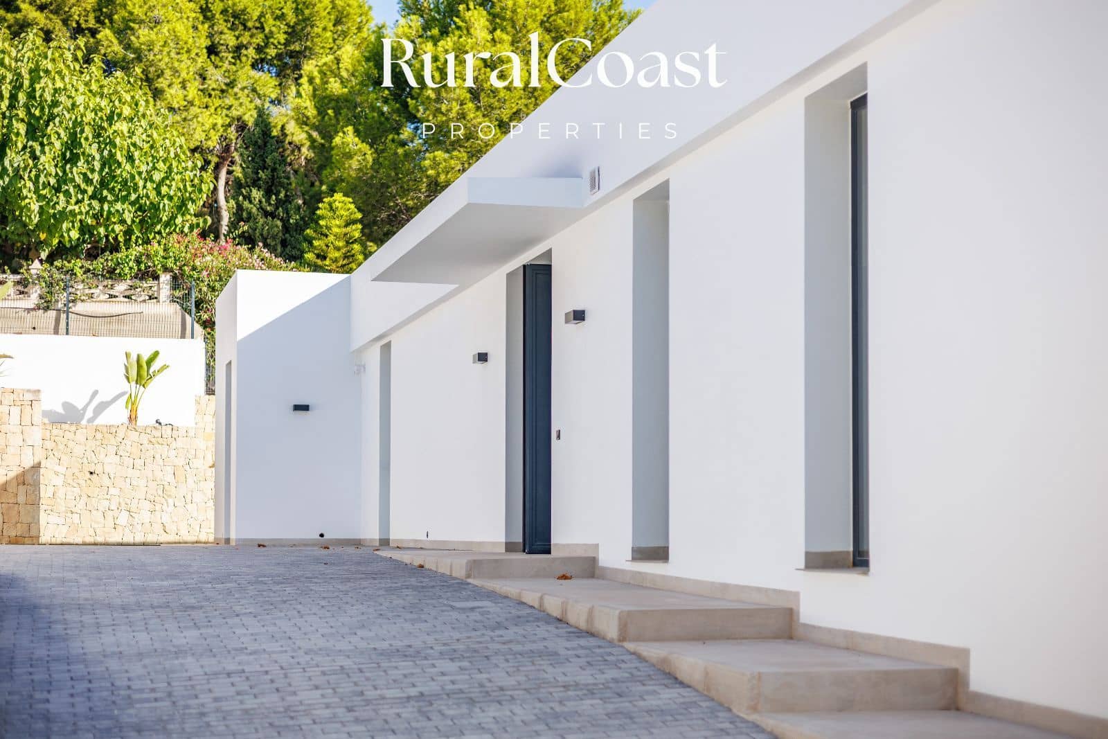 3 soveværelse Villa til salg i Bonalba med swimmingpool - € 850.000 (Ref: 9412776)