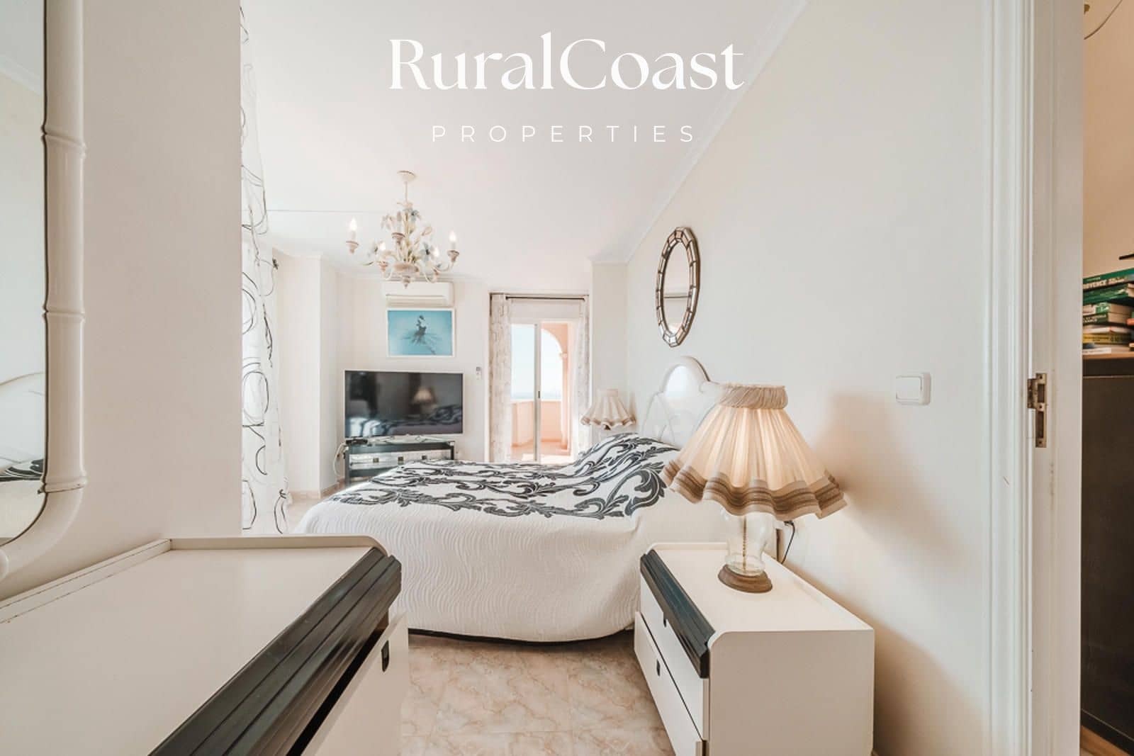 5 soveværelse Villa til salg i El Campello med swimmingpool garage - € 1.150.000 (Ref: 9414563)