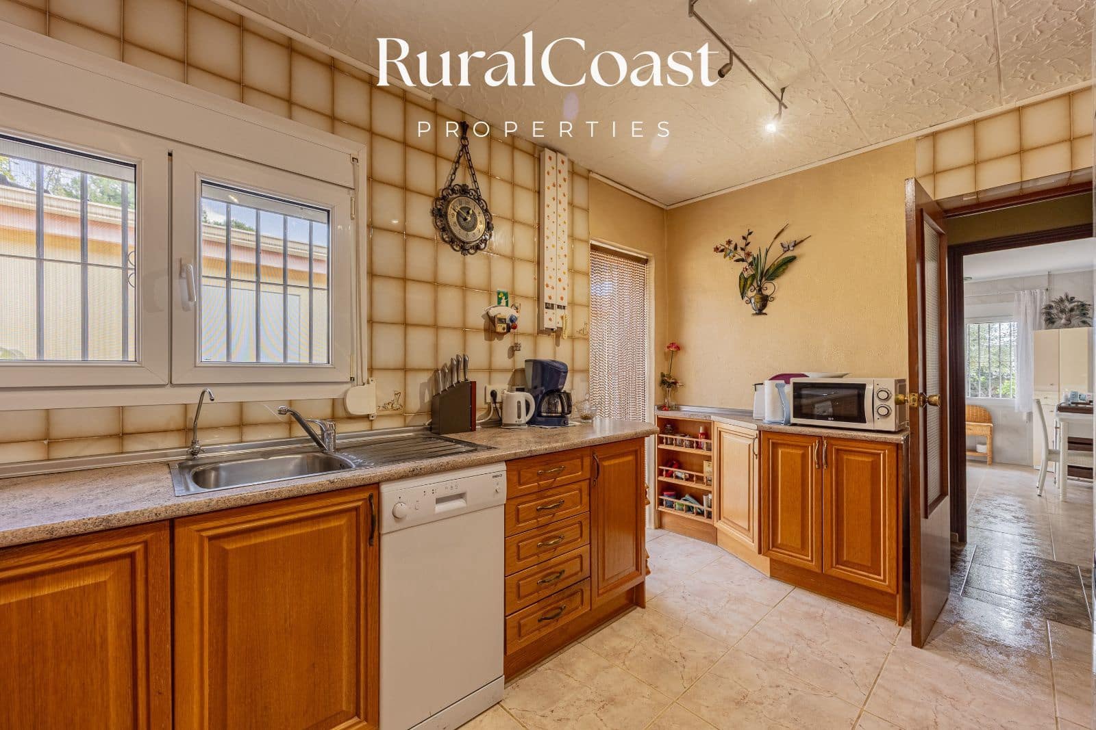 3 slaapkamer Villa te koop in Busot met garage - € 290.000 (Ref: 9421609)