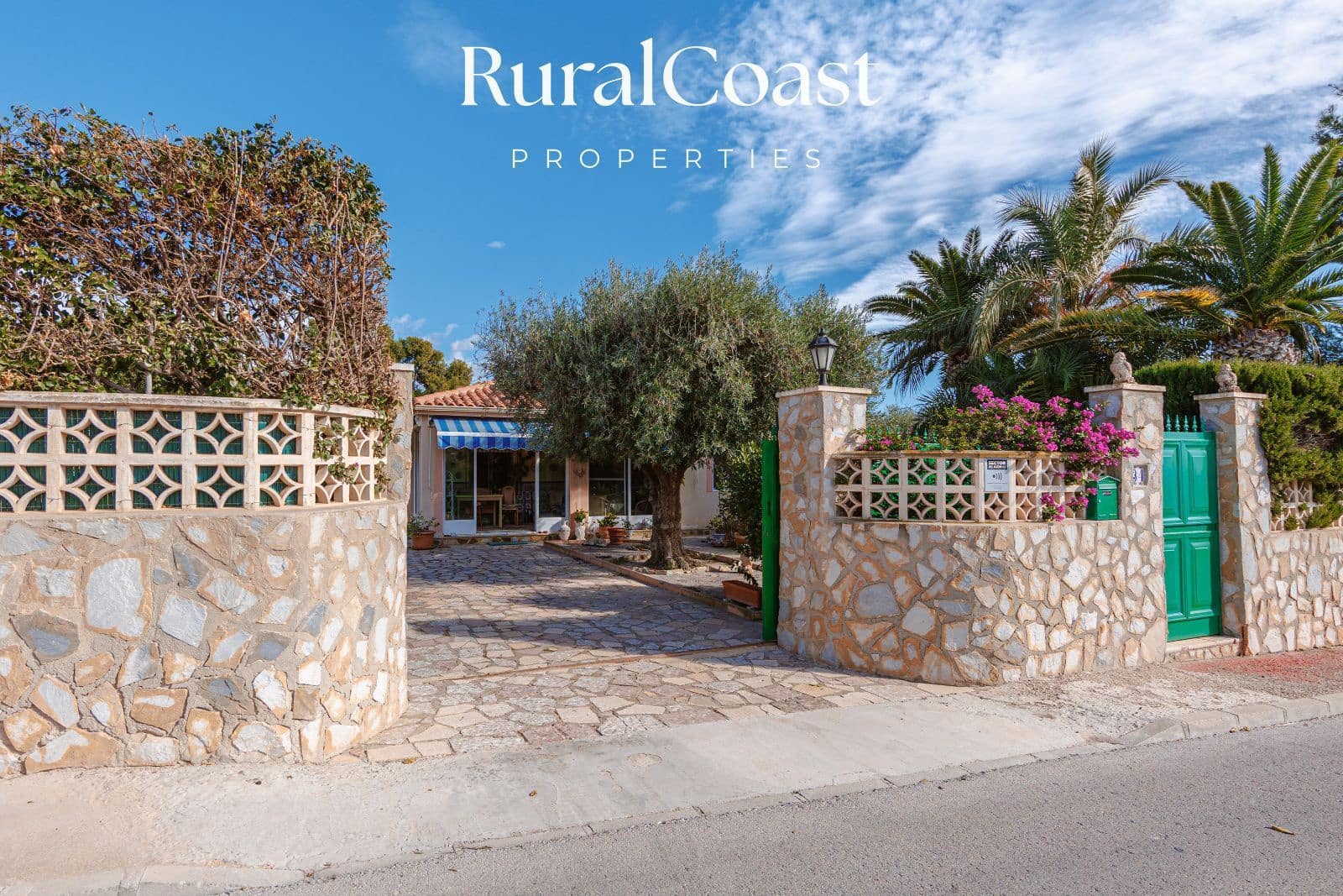 3 slaapkamer Villa te koop in Busot met garage - € 290.000 (Ref: 9421609)