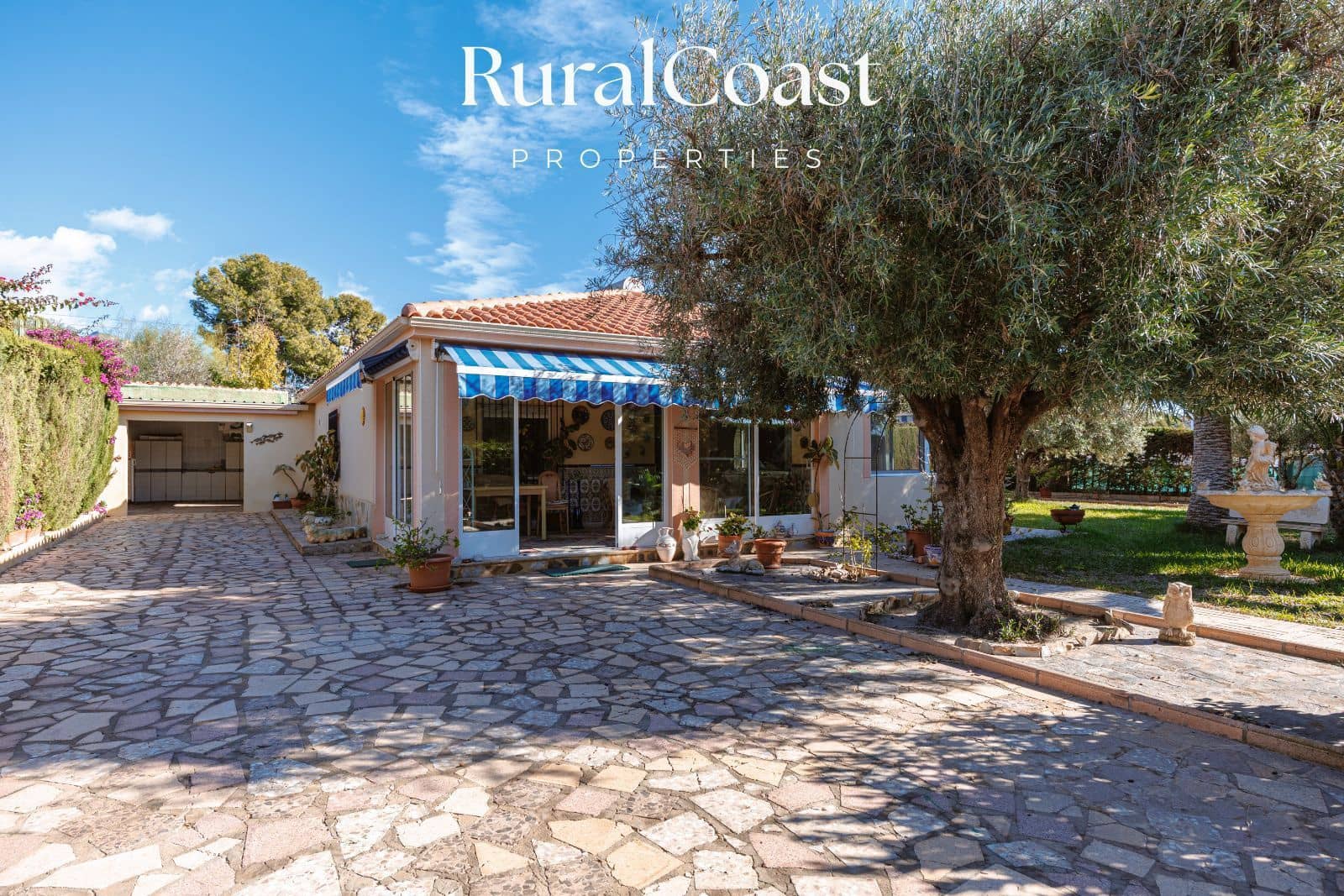 3 slaapkamer Villa te koop in Busot met garage - € 290.000 (Ref: 9421609)