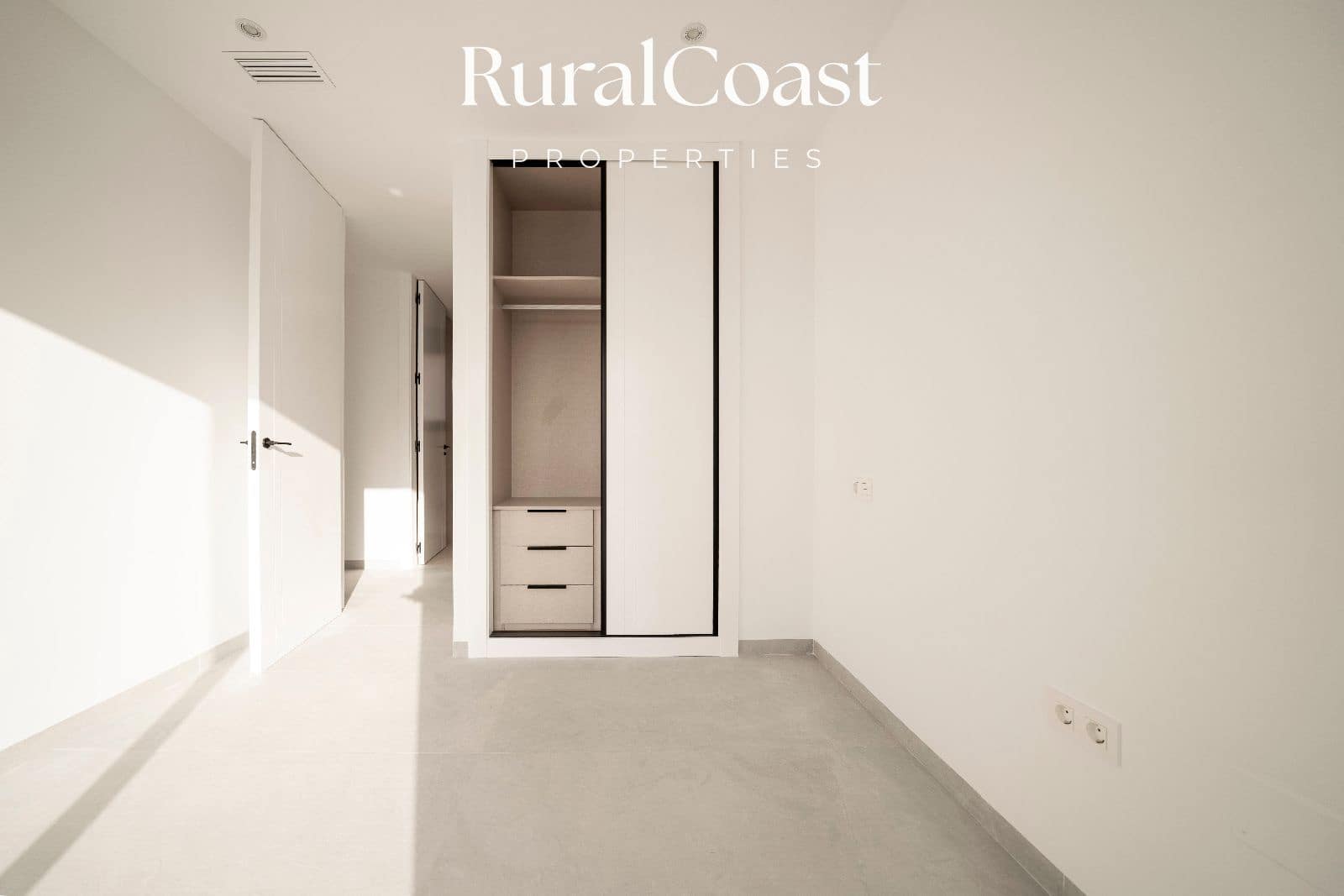 4 slaapkamer Villa te koop in Busot met zwembad - € 615.000 (Ref: 9432668)