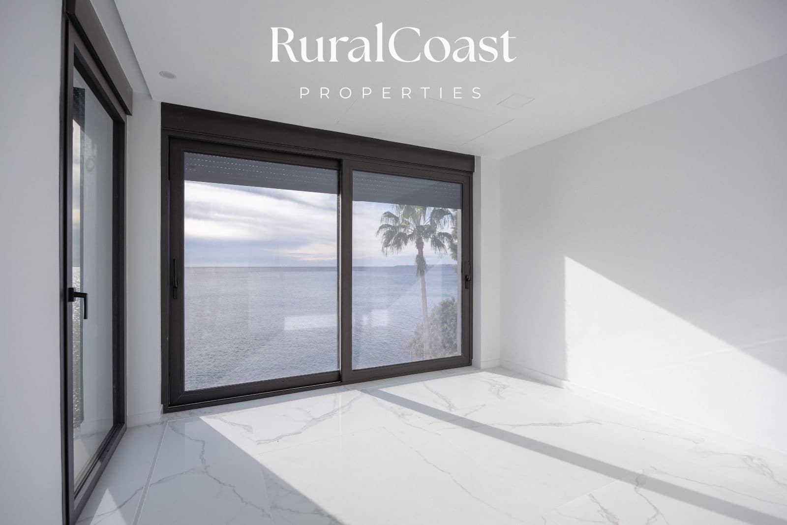 5 slaapkamer Villa te koop in Coveta Fuma met zwembad garage - € 2.700.000 (Ref: 9432669)