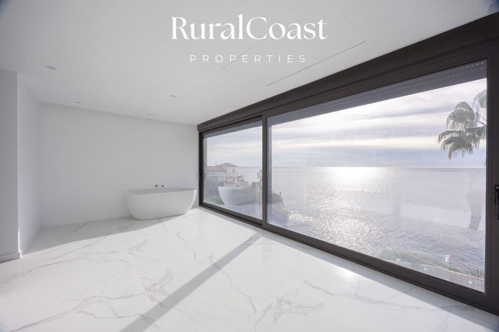 5 slaapkamer Villa te koop in Coveta Fuma met zwembad garage - € 2.700.000 (Ref: 9432669)