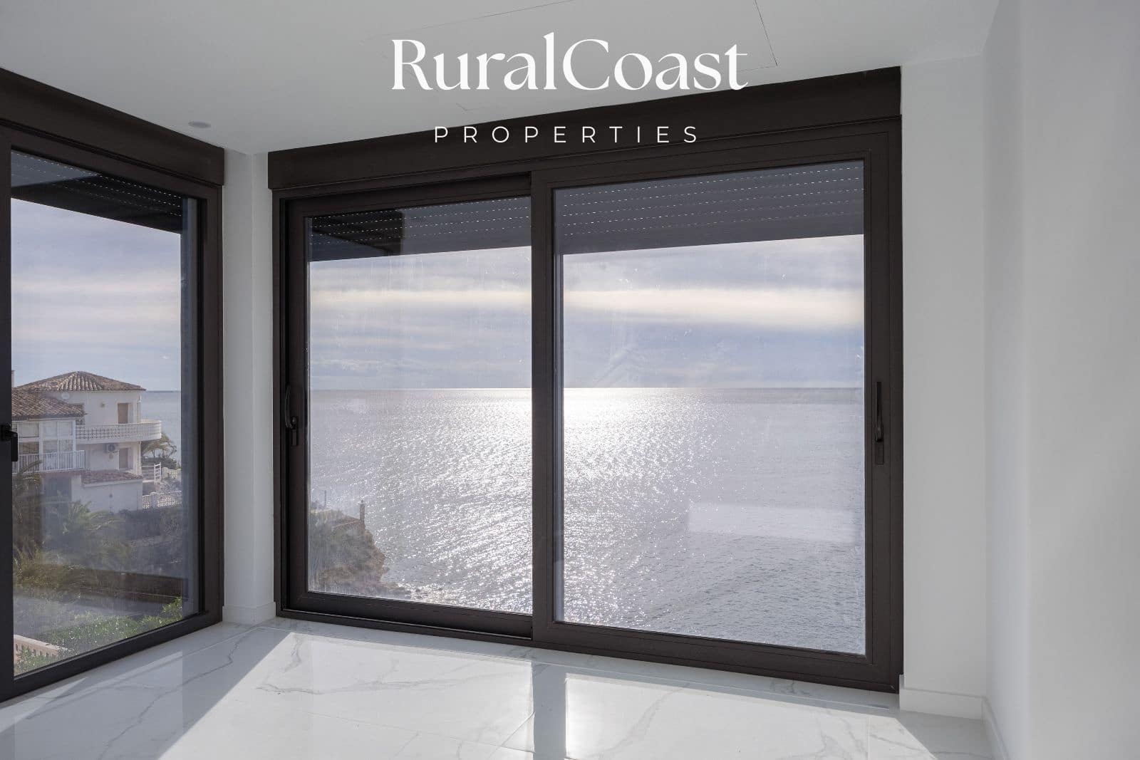 5 slaapkamer Villa te koop in Coveta Fuma met zwembad garage - € 2.700.000 (Ref: 9432669)