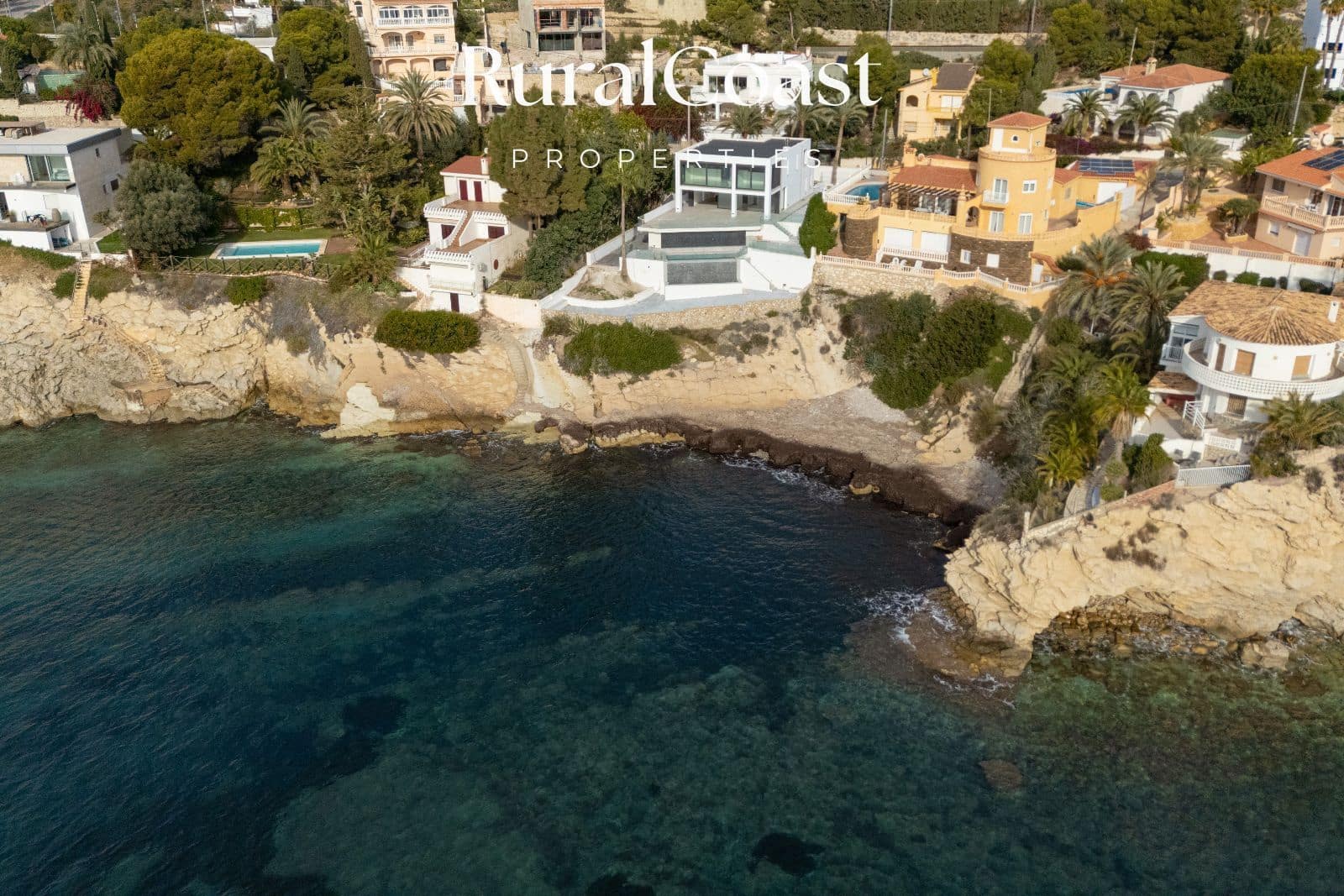 5 slaapkamer Villa te koop in Coveta Fuma met zwembad garage - € 2.700.000 (Ref: 9432669)