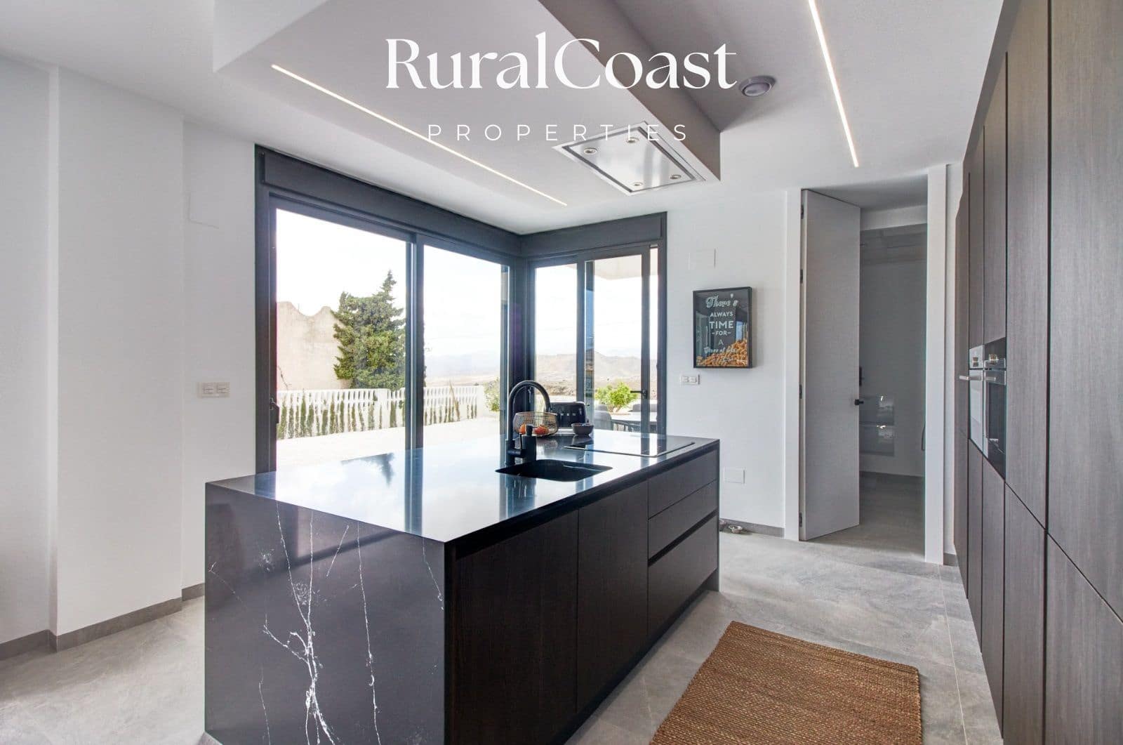 3 slaapkamer Villa te koop in Busot met zwembad - € 595.000 (Ref: 9432670)