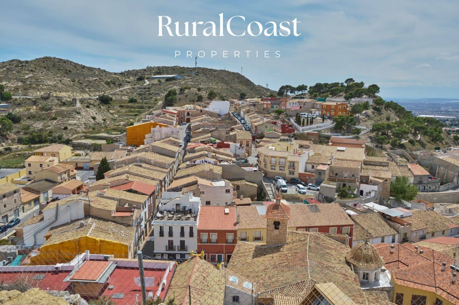 3 bedroom Villa for sale in Busot with pool - € 595,000 (Ref: 9432670)