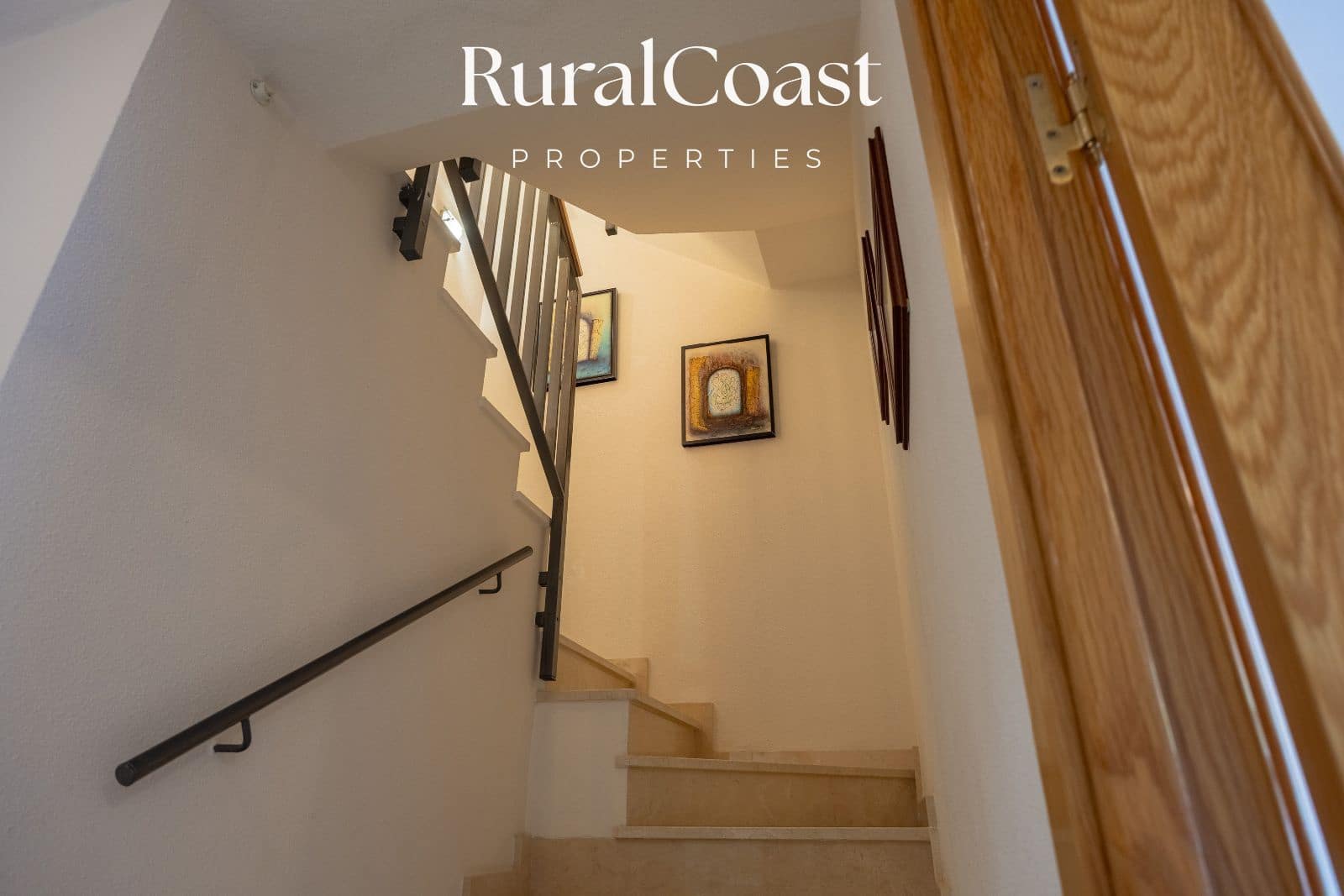 3 soveværelse Byhus til salg i El Campello med swimmingpool - € 320.000 (Ref: 9436535)