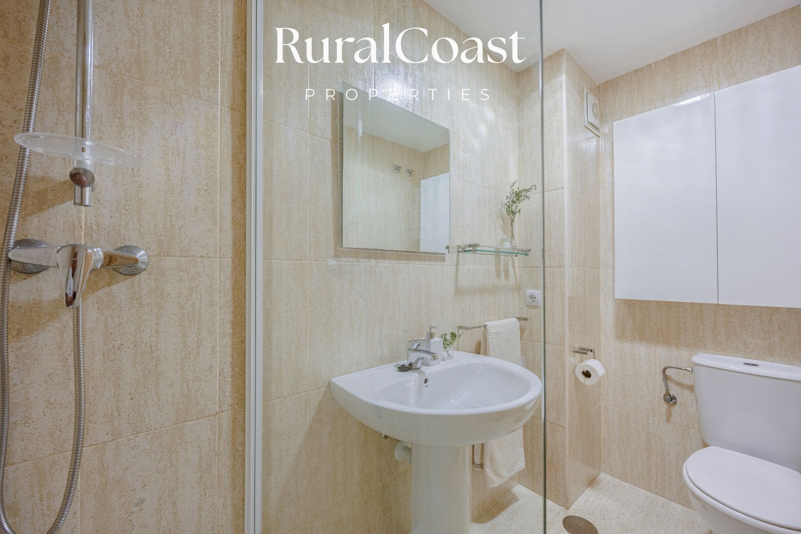 3 soveværelse Byhus til salg i El Campello med swimmingpool - € 320.000 (Ref: 9436535)