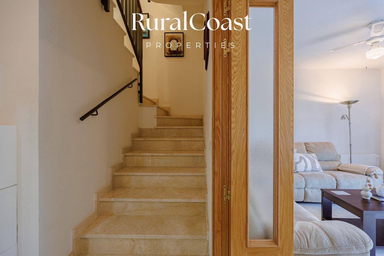 3 soveværelse Byhus til salg i El Campello med swimmingpool - € 320.000 (Ref: 9436535)