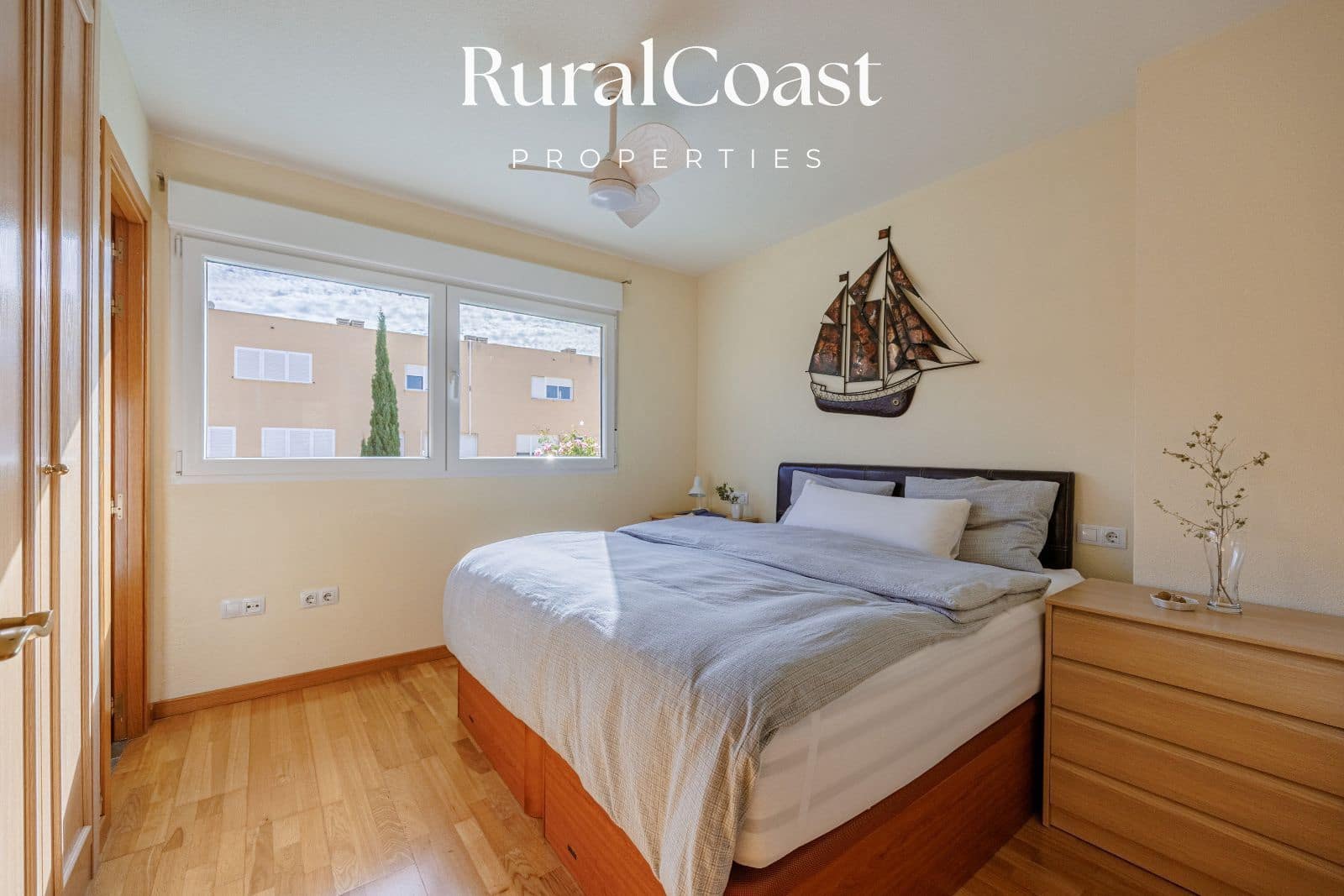 3 soveværelse Byhus til salg i El Campello med swimmingpool - € 320.000 (Ref: 9436535)