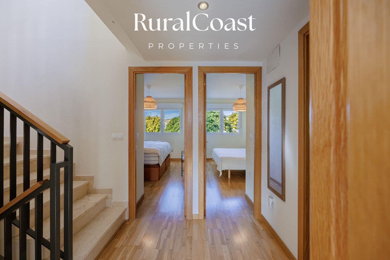 3 soveværelse Byhus til salg i El Campello med swimmingpool - € 320.000 (Ref: 9436535)