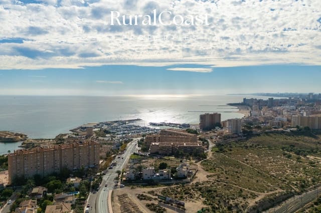 3 bedroom Townhouse for sale in El Campello with pool - € 320,000 (Ref: 9436535)