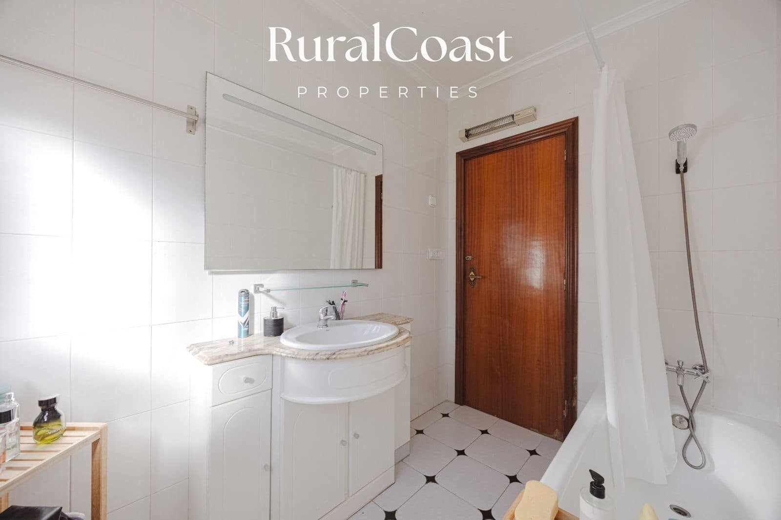 Chalet de 5 habitaciones en Venta Lanuza en venta con garaje - 649.000 € (Ref: 9485475)