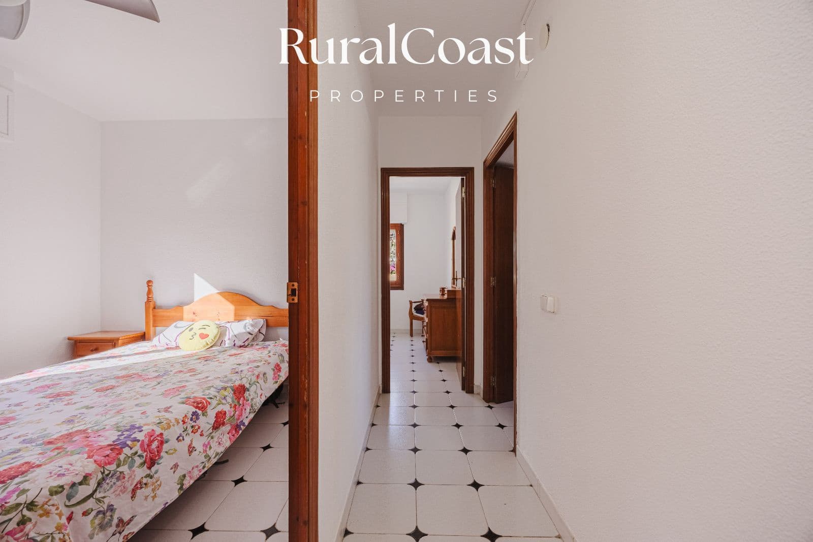 Chalet de 5 habitaciones en Venta Lanuza en venta con garaje - 649.000 € (Ref: 9485475)