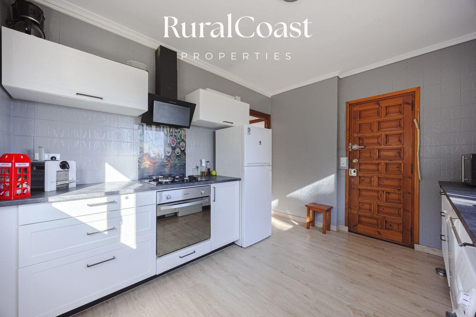 Chalet de 5 habitaciones en Venta Lanuza en venta con garaje - 649.000 € (Ref: 9485475)