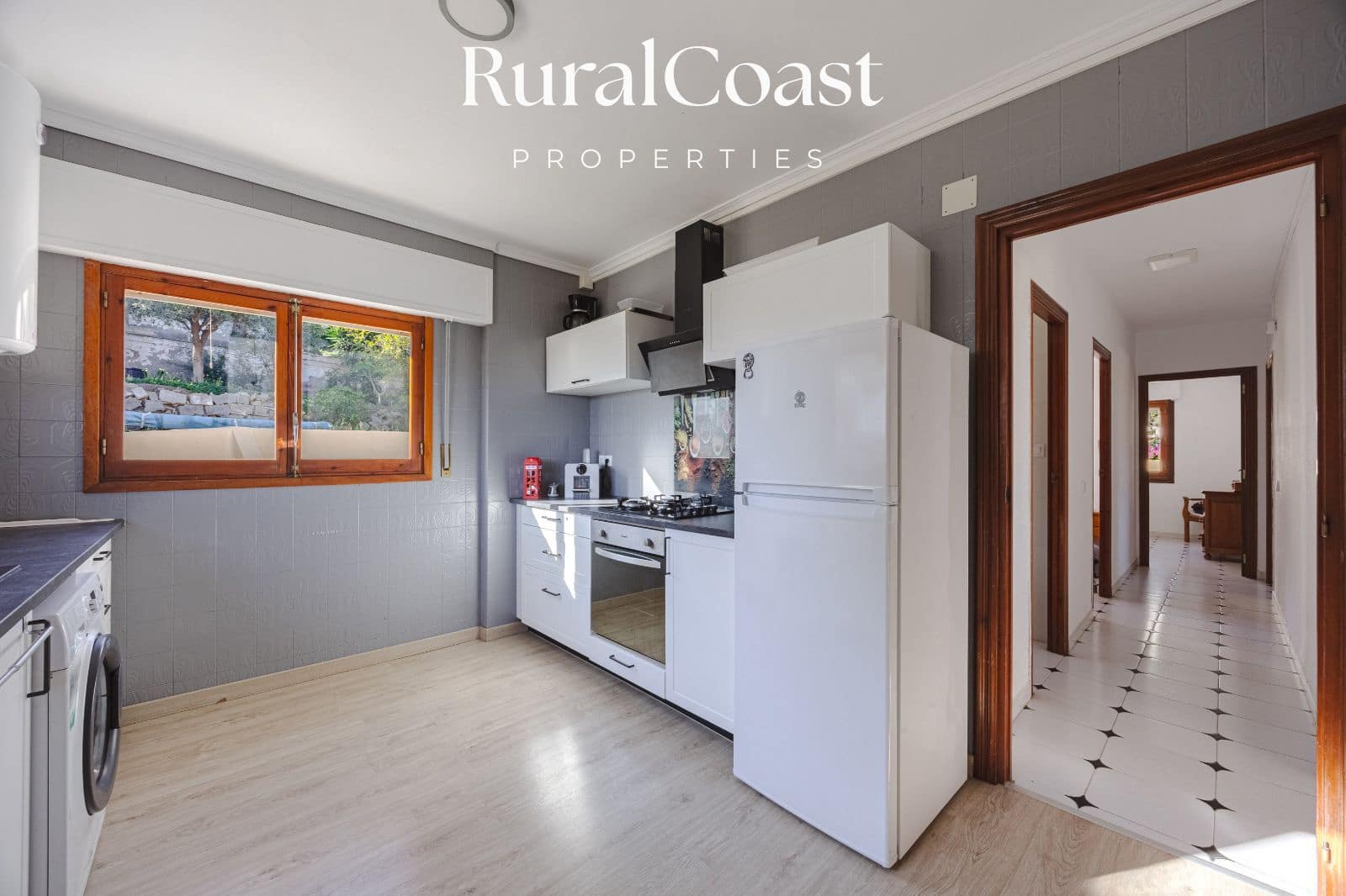 Chalet de 5 habitaciones en Venta Lanuza en venta con garaje - 649.000 € (Ref: 9485475)