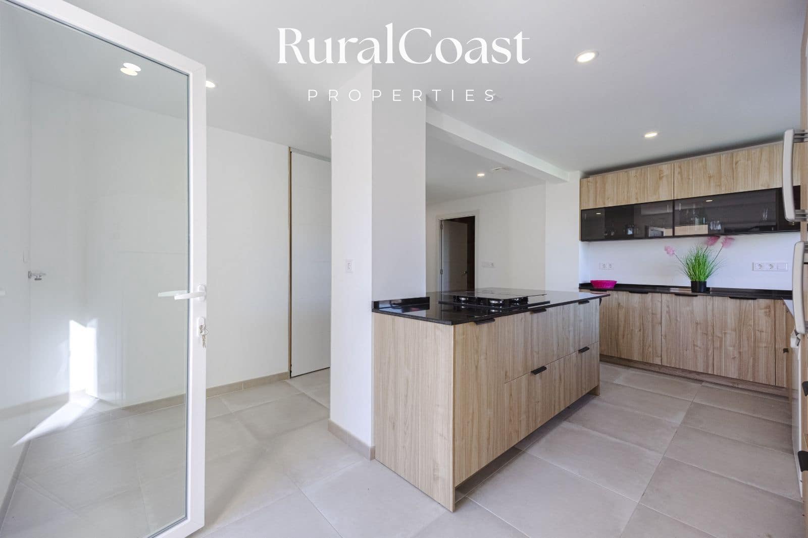 Chalet de 5 habitaciones en Venta Lanuza en venta con garaje - 649.000 € (Ref: 9485475)