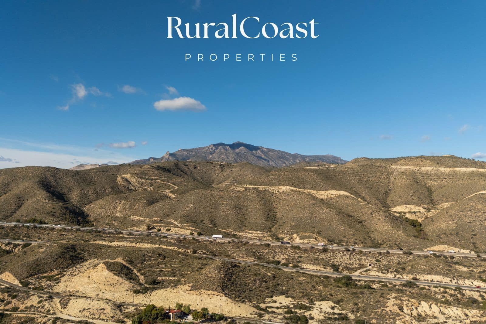 Chalet de 5 habitaciones en Venta Lanuza en venta con garaje - 649.000 € (Ref: 9485475)