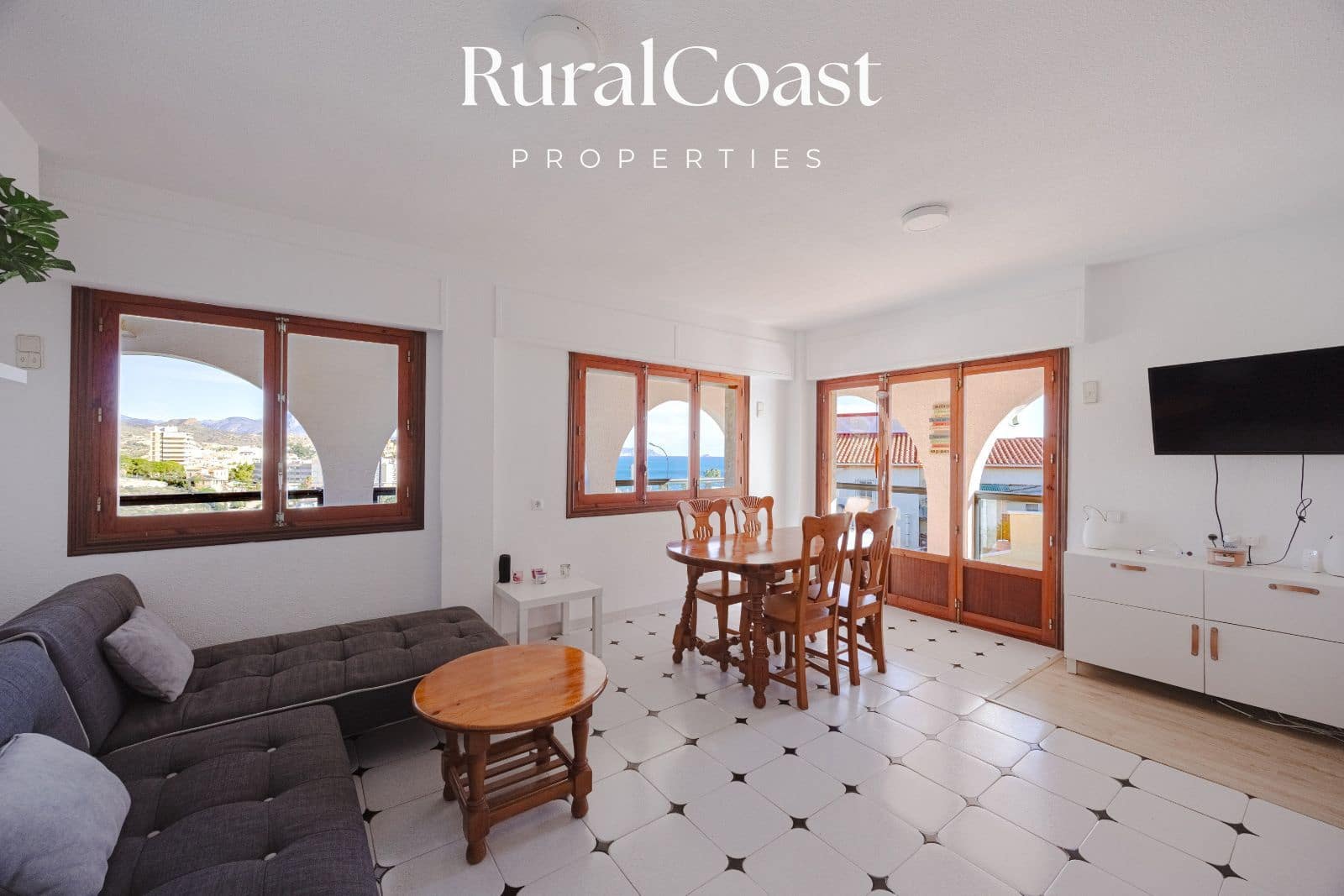 Chalet de 5 habitaciones en Venta Lanuza en venta con garaje - 649.000 € (Ref: 9485475)