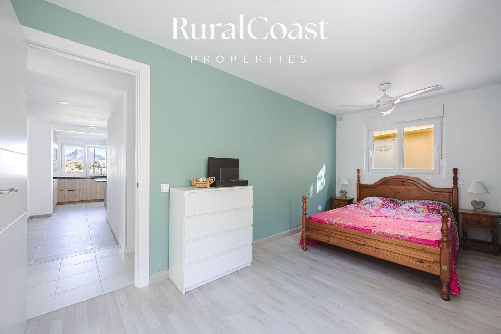 Chalet de 5 habitaciones en Venta Lanuza en venta con garaje - 649.000 € (Ref: 9485475)