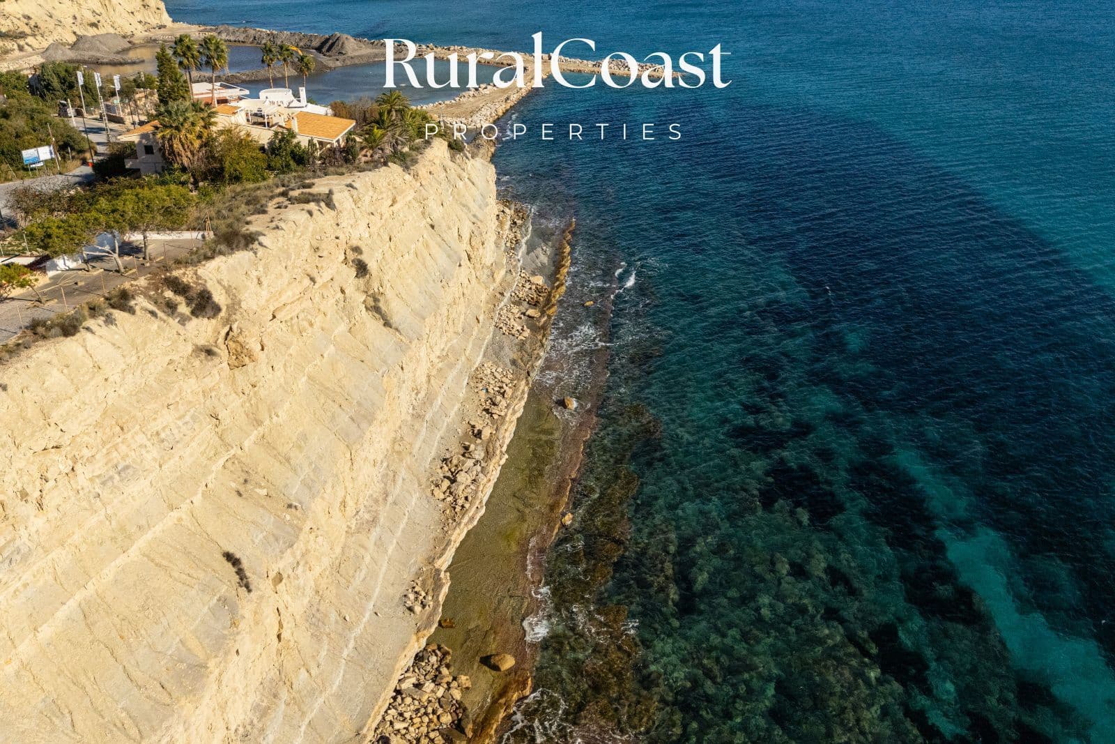 Chalet de 5 habitaciones en Venta Lanuza en venta con garaje - 649.000 € (Ref: 9485475)