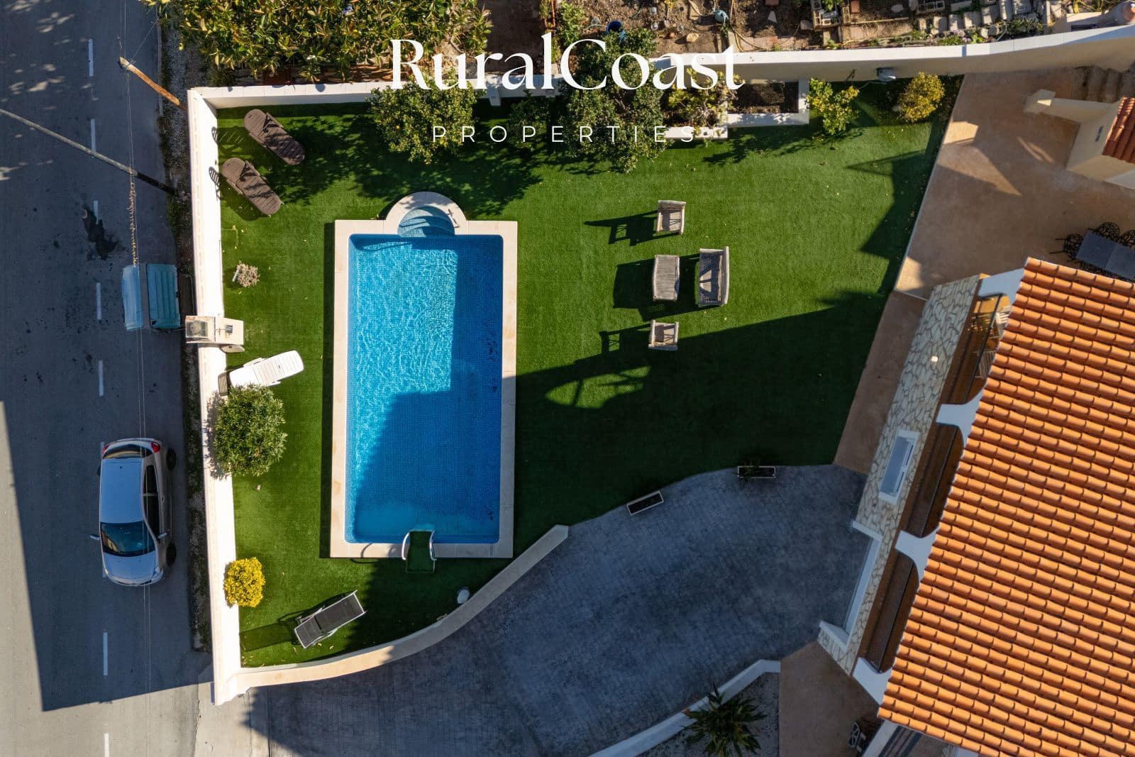 Chalet de 5 habitaciones en Venta Lanuza en venta con garaje - 649.000 € (Ref: 9485475)