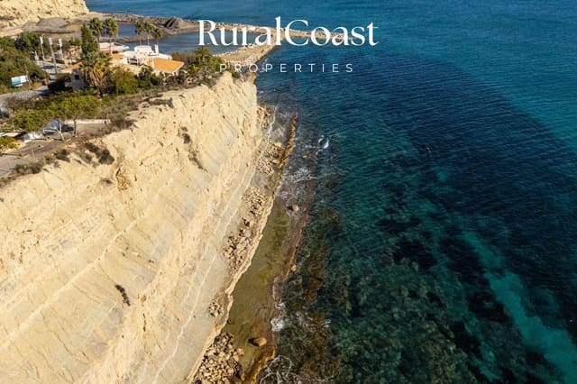 Chalet de 5 habitaciones en Venta Lanuza, El Campello en venta con garaje - 649.000 € (Ref: 9485475)