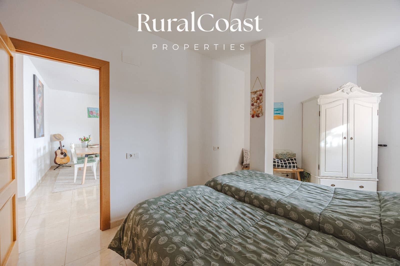 5 bedroom Villa for sale in Busot with pool garage - € 695,000 (Ref: 9496393)