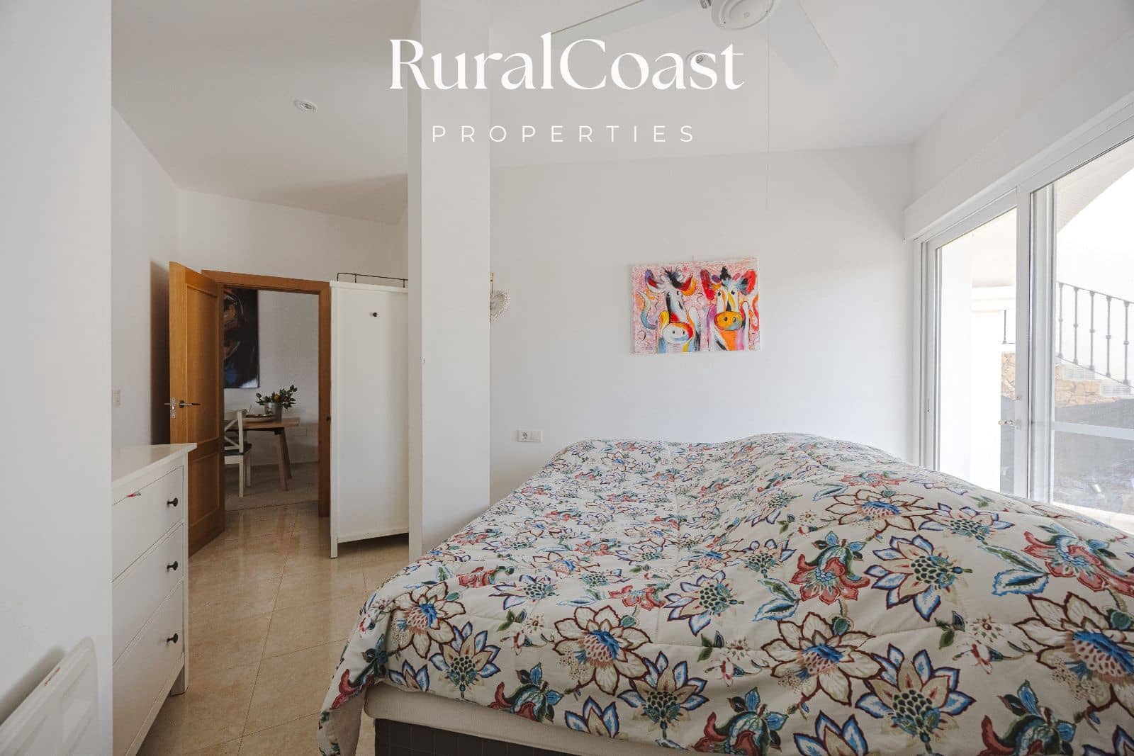 5 bedroom Villa for sale in Busot with pool garage - € 695,000 (Ref: 9496393)