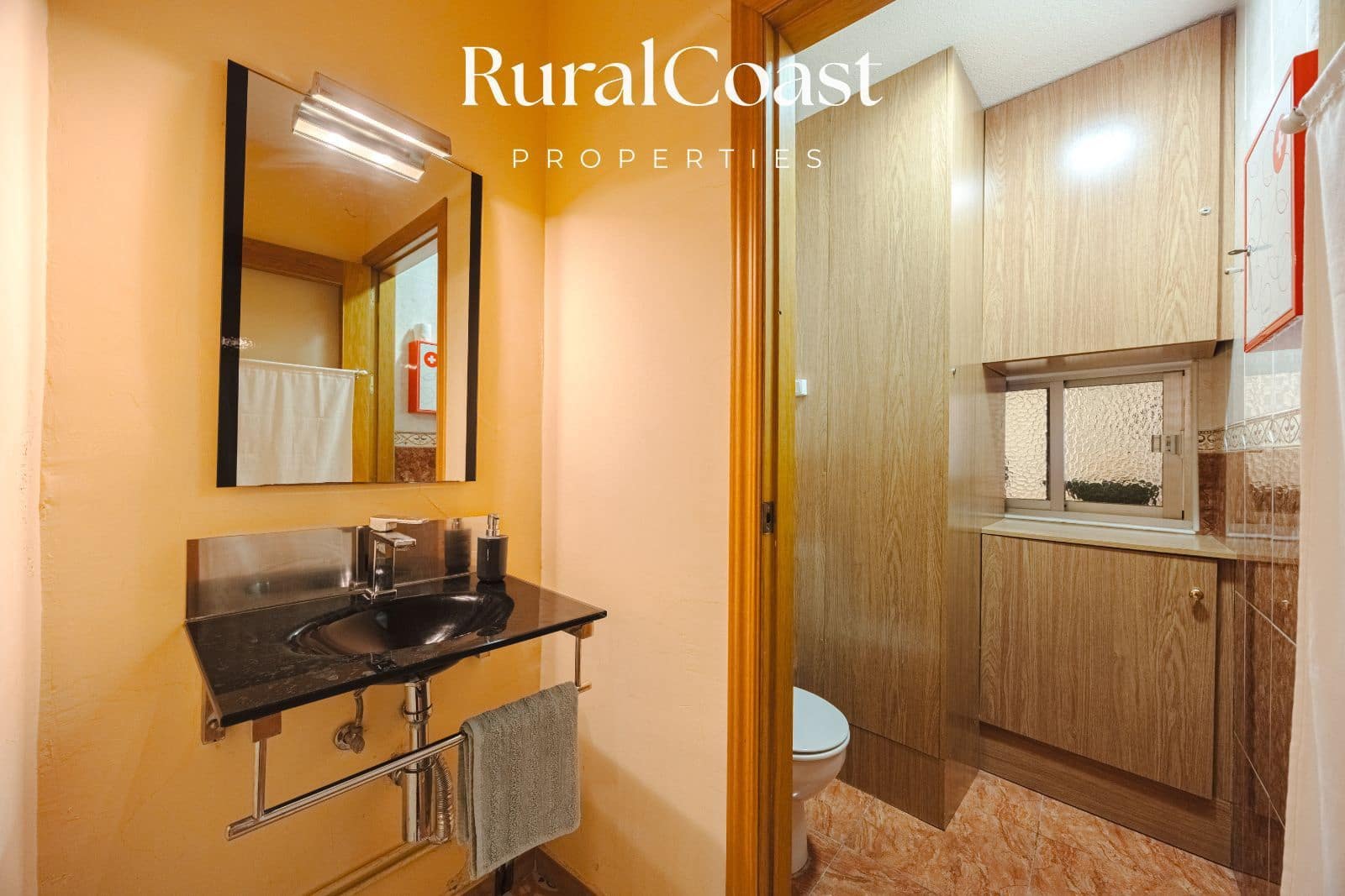 4 bedroom Villa for sale in Busot - € 259,000 (Ref: 9516607)