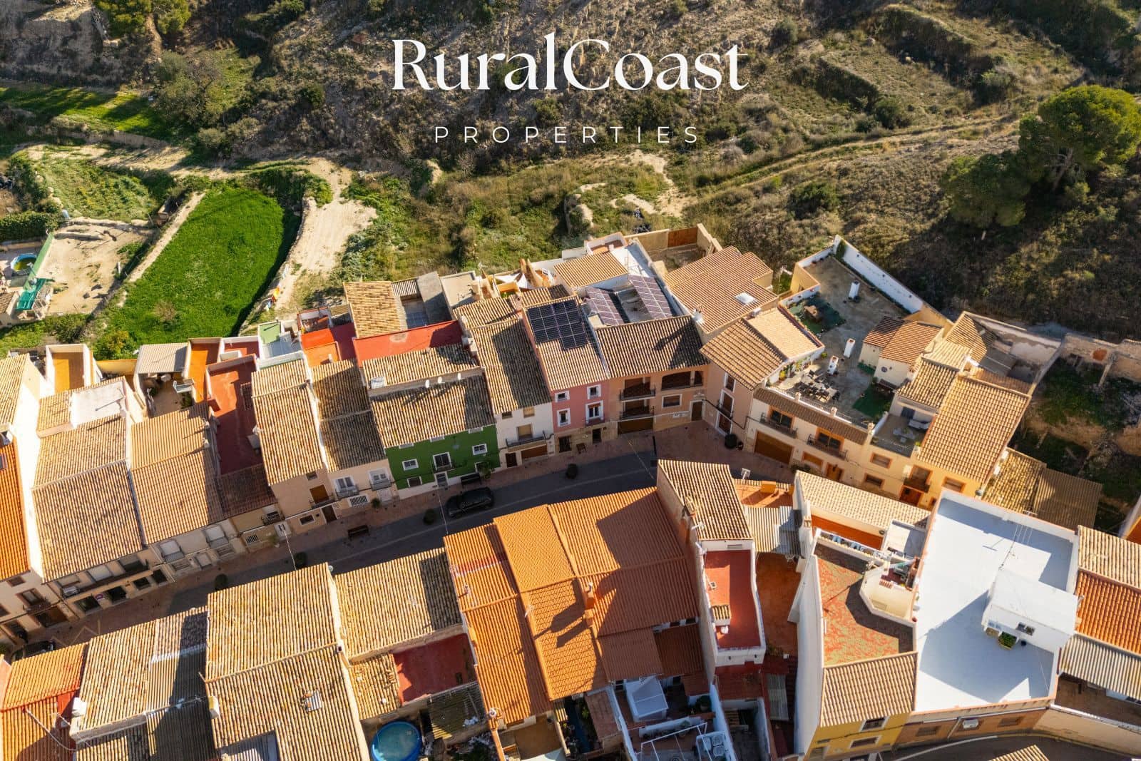 4 bedroom Villa for sale in Busot - € 259,000 (Ref: 9516607)