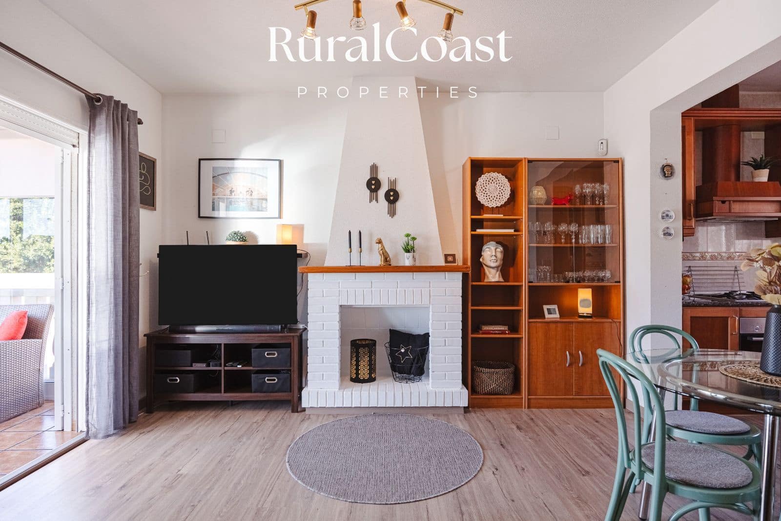 4 bedroom Villa for sale in Busot with pool garage - € 425,000 (Ref: 9560669)