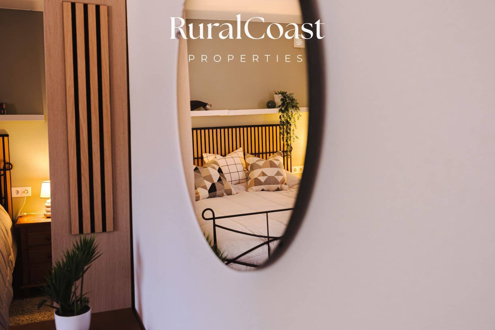 4 bedroom Villa for sale in Busot with pool garage - € 425,000 (Ref: 9560669)