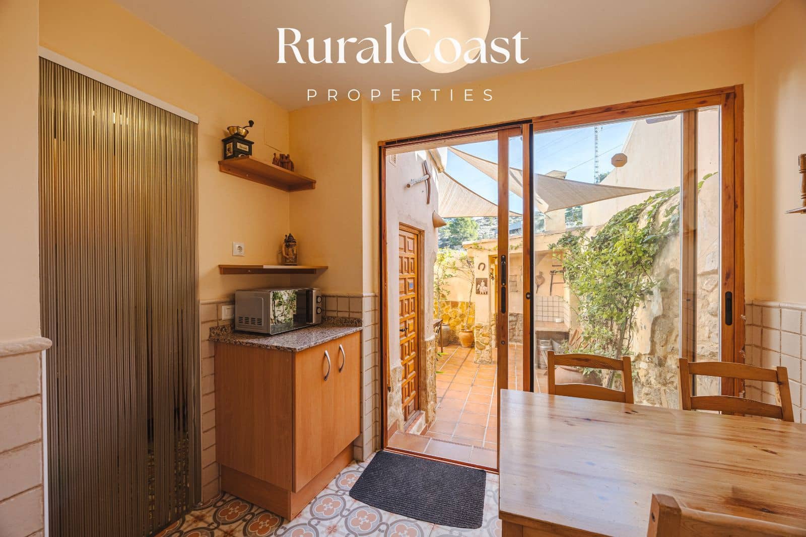 4 makuuhuone Omakotitalo myytävänä paikassa Busot - 259 000 € (Ref: 9592136)