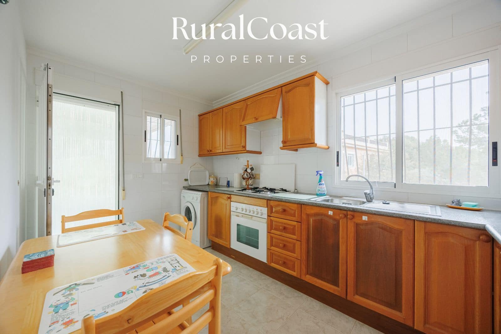 3 sovrum Villa till salu i Busot med pool garage - 295 000 € (Ref: 9646336)