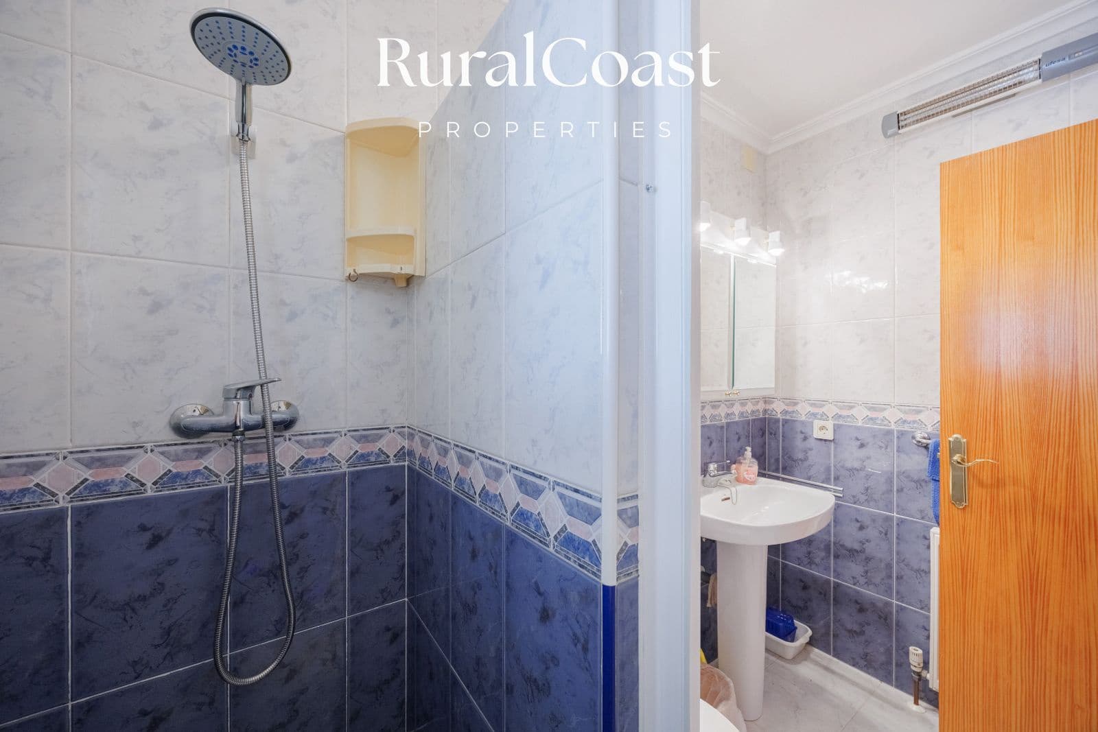 3 sovrum Villa till salu i Busot med pool garage - 295 000 € (Ref: 9646336)