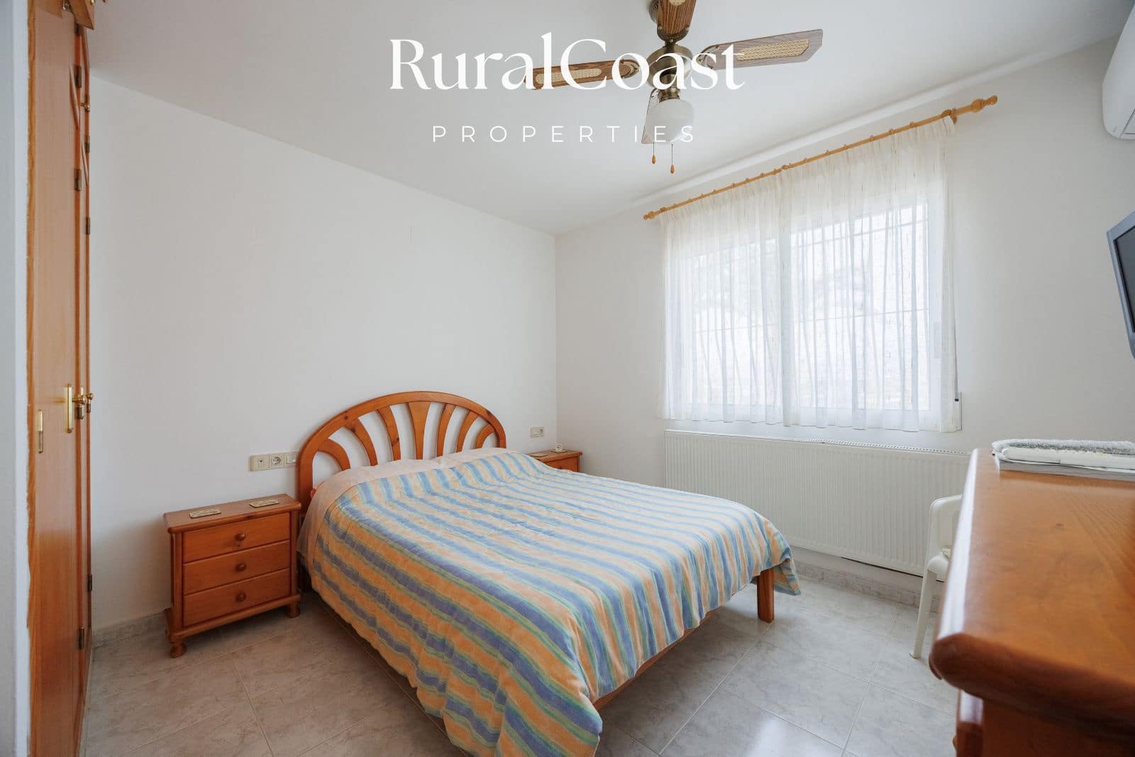 3 sovrum Villa till salu i Busot med pool garage - 295 000 € (Ref: 9646336)