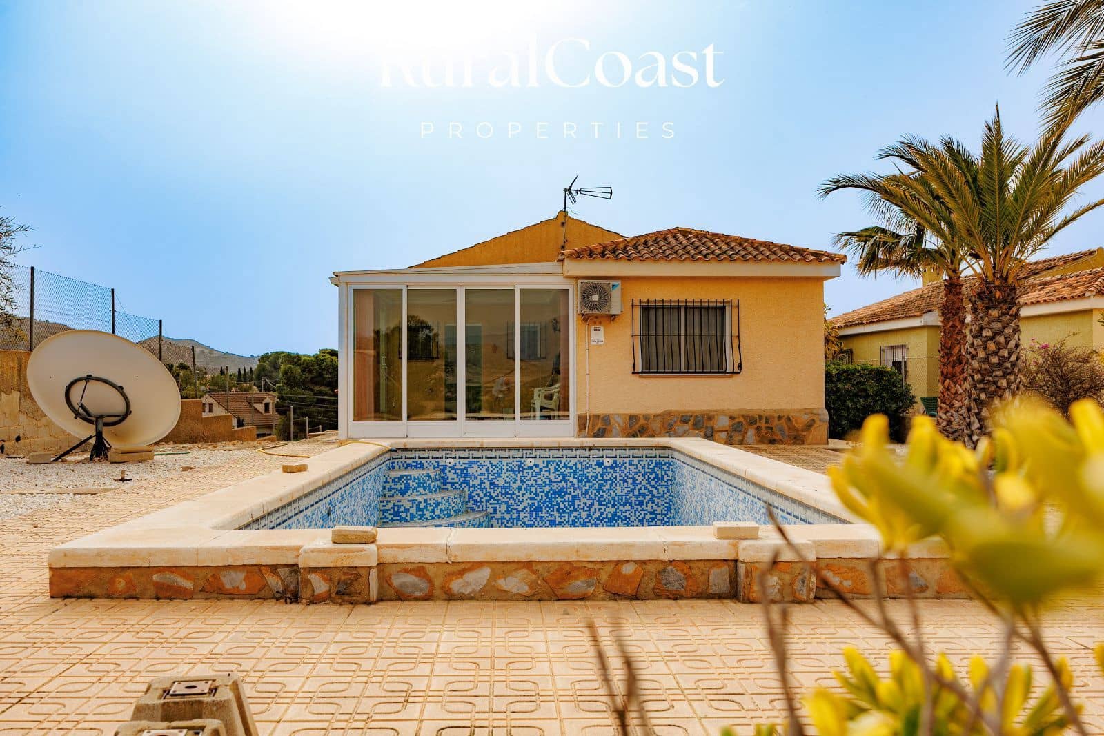 3 sovrum Villa till salu i Busot med pool garage - 295 000 € (Ref: 9646336)